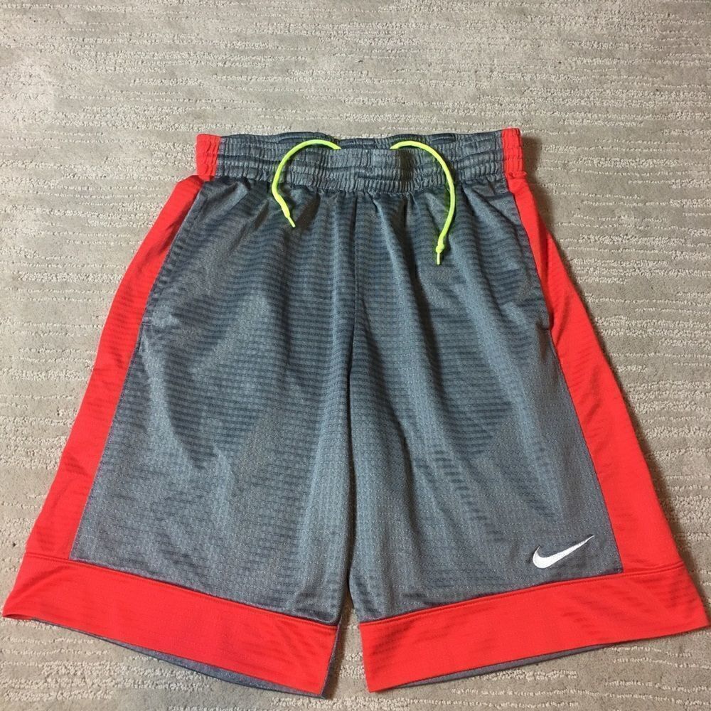 NIKE SHORT - Picture 2 of 6